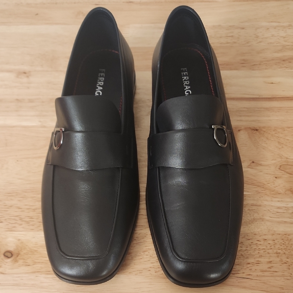 Ferragamo Black Leather Loafers with Silver Buckle - Picture 2 of 10